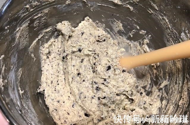 家有烤箱,试试这蛋糕做法,松软香甜,比例特好记,新手一学就会