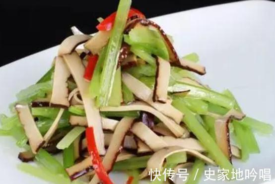 芹菜|孩子上课认真听讲可作业就是不会写,多吃爽口菜,补脑益智