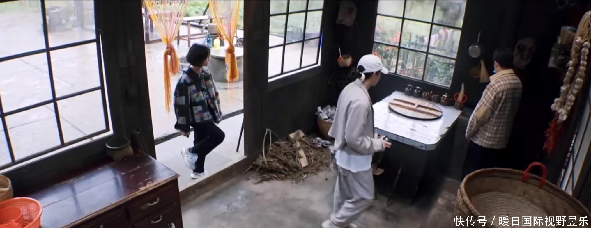 《向往的生活》王牌综艺归来,张艺兴加盟,子枫感叹蘑菇屋原生态