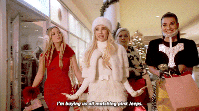  时髦|今冬火了一种外套，叫“短款羽绒服”，精致时髦特别有范儿