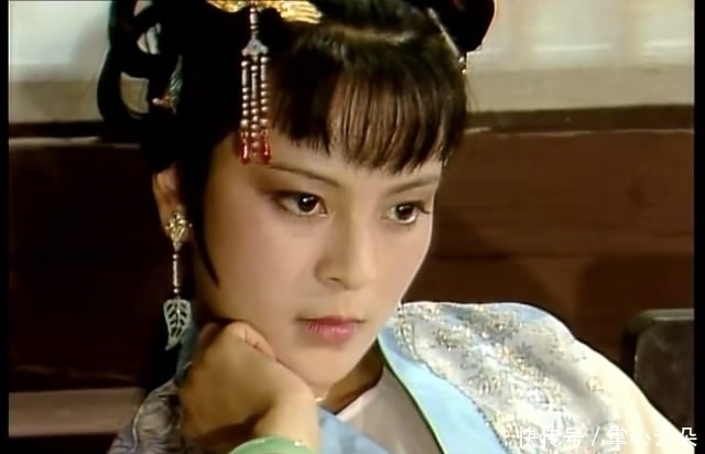 闺房$贾母参观3个人的闺房,为何看了2个人的床帐,却不看林黛玉的床帐