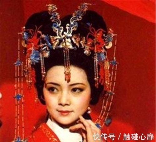 贾宝玉#《红楼梦》:薛宝钗真的嫁给贾雨村了吗?