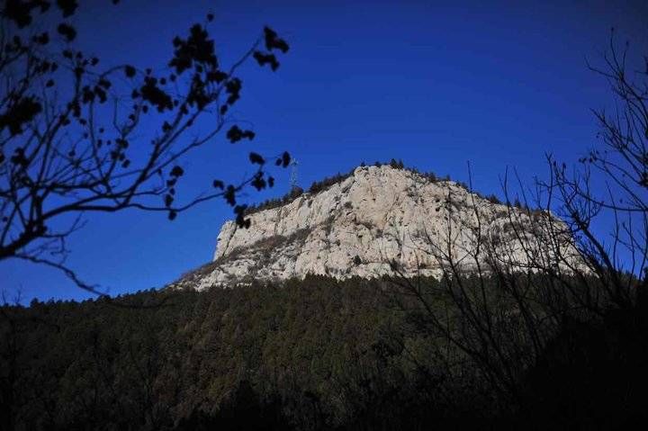 山水库|俯瞰泉城美景，尽在市区内最高的这座山