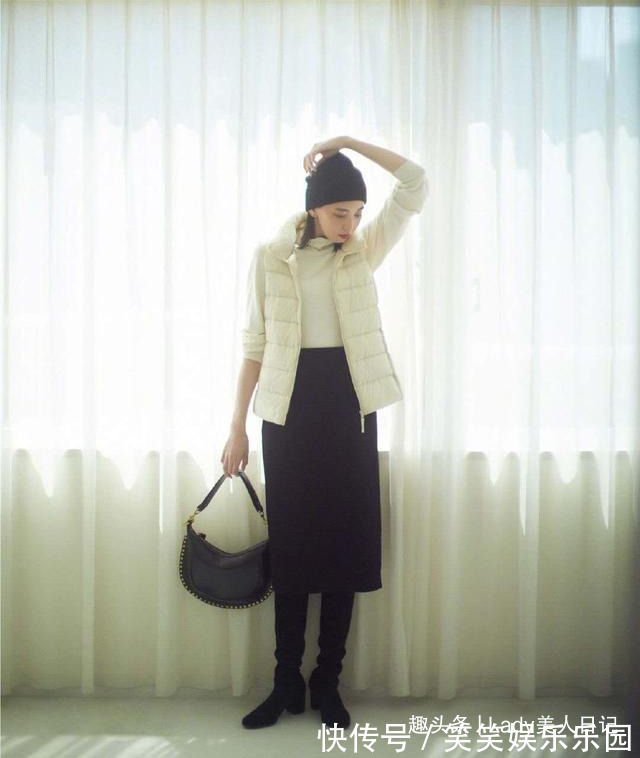 搭配 早秋的高级美，我建议你穿“象牙白”，日本优衣库的穿搭供你借鉴