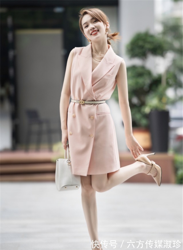显白 2021下半年的“流行色”太高级了,显白衬肤飙气质,黑黄皮都