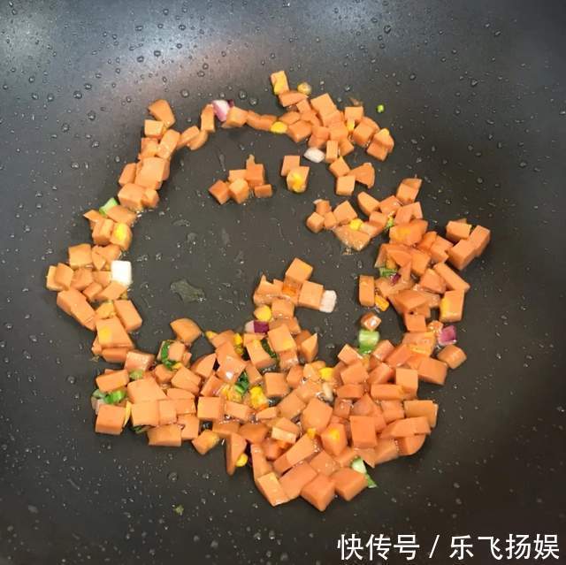 史上最好吃的美味蛋炒饭,粒粒分明,营养又美味,连吃三碗都不够