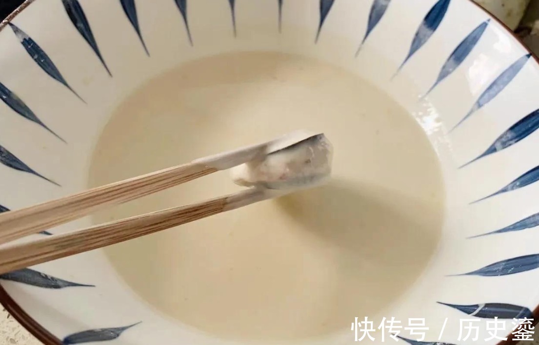 炸茄盒,面糊不能用水调,教你饭店秘制做法,外酥里嫩一咬掉渣