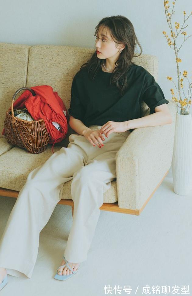 t恤|三四十岁怎么穿时尚减龄?这十组日系搭配简洁大方,很适合普通人