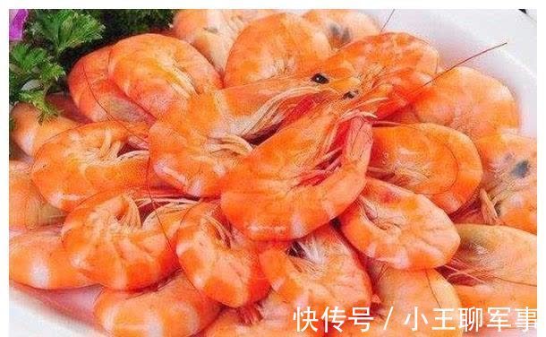 强身|孩子每天努力打球想要长高个,多吃高钙菜,补钙强身促发育