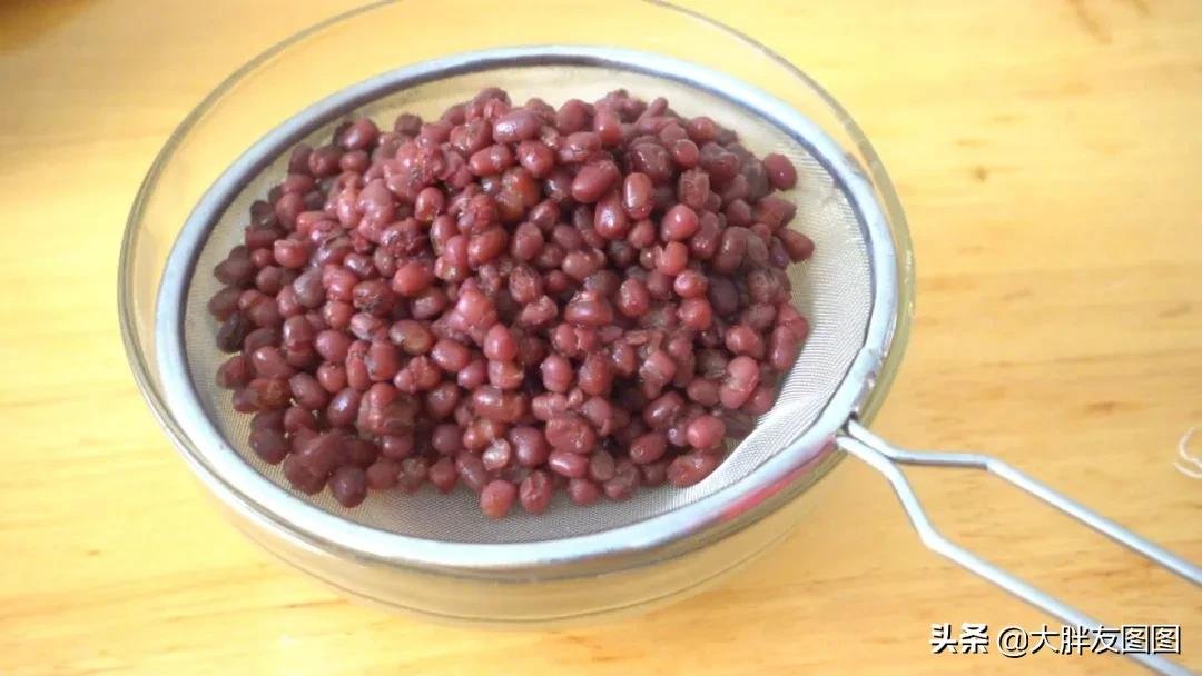 芝麻红豆年糕，教你纯手工豆沙的做法，不要搅拌机和烤箱