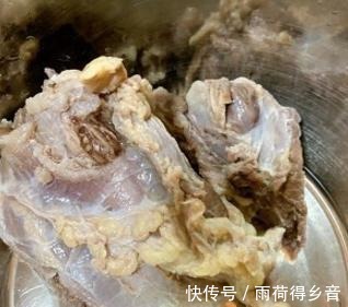 牛肉别只会炖汤了!大厨教你酱牛肉秘方,现在知道还不晚,赶紧学!