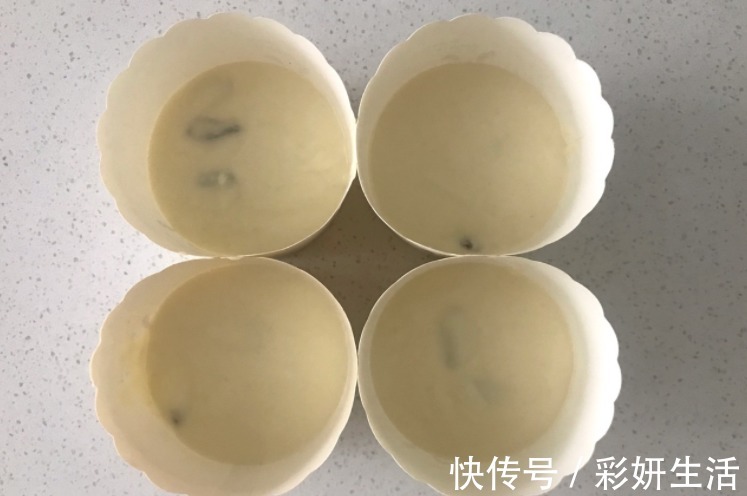葡萄干|非常简单的小点心,酸奶糯米糕,甜而不腻,吃了还想吃
