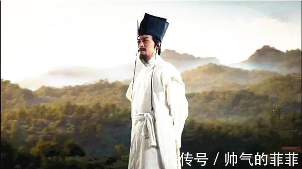 红楼@经典对联! 上联 “悟空读红楼, 云里雾中”, 下联很有意思