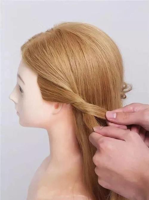 半扎发这样扎，简单又漂亮