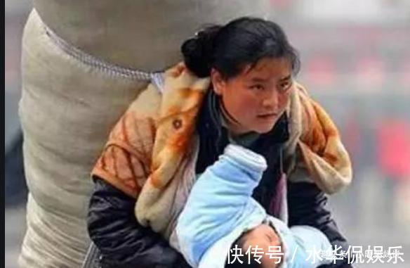 母爱|9张让人潸然泪下的母爱照,妈妈实在是太伟大了,看一次哭一次