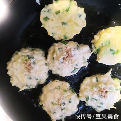 好吃的土豆饼,是不是很有食欲呀