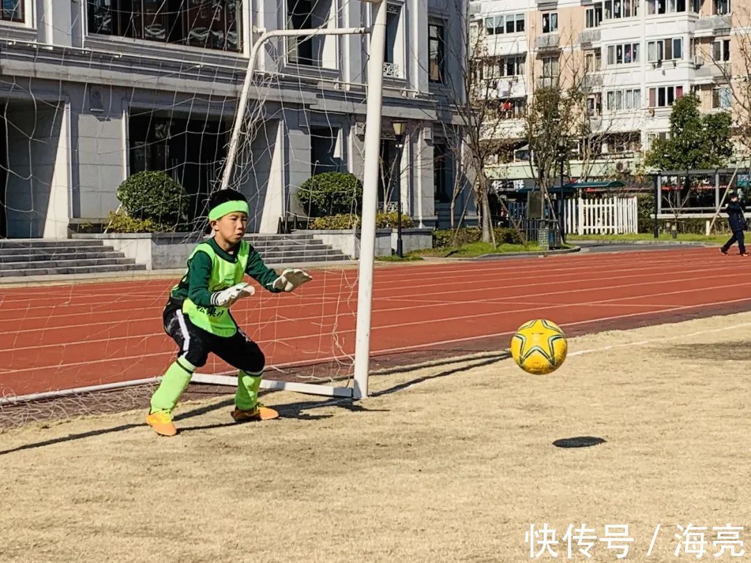 二年级组率先打响杭州春晖小学第一届校园足球联赛!|放飞梦想 | 足球