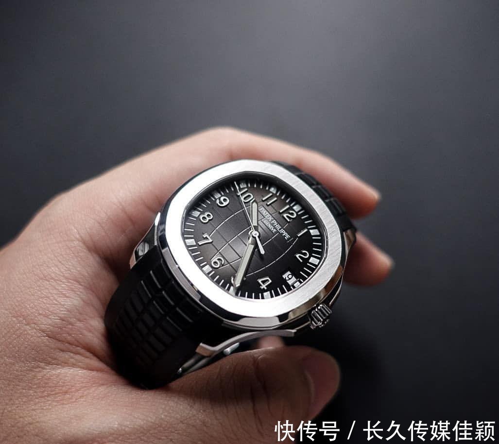 运动表|顶级腕表之间的差距，手雷和皇家橡树都是运动表，谁的性能更实用