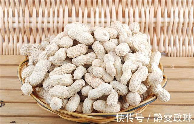高血压患者|高血压的人，可以吃花生吗记住3种食物，血压或许平平稳稳