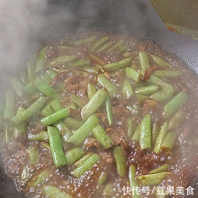 好吃|这么好吃的四季豆炒肉丝做法，现在知道还不晚