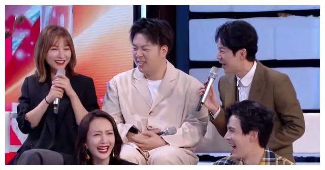 张雨绮主持《快本》聒噪不已，多次打断嘉宾说话，何炅都圆不了场