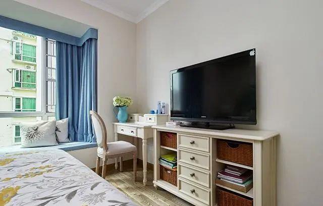 地板|新房装修时老婆鬼点子多，用剩下的地板装电视墙，省下好几千