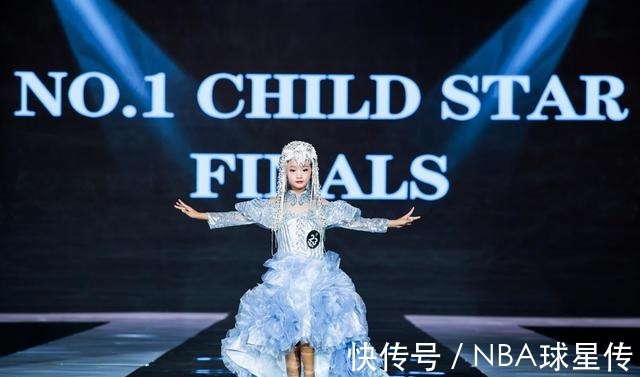 童星们|第一童星深圳总决赛,星光熠熠照亮童星梦想,华服绽放鹏城之光!