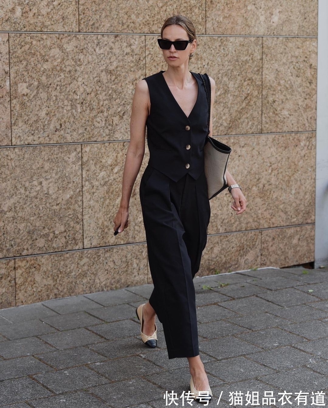 夏季|穿不够的黑色,它的夏季“时髦秘诀”在此,照着学好美