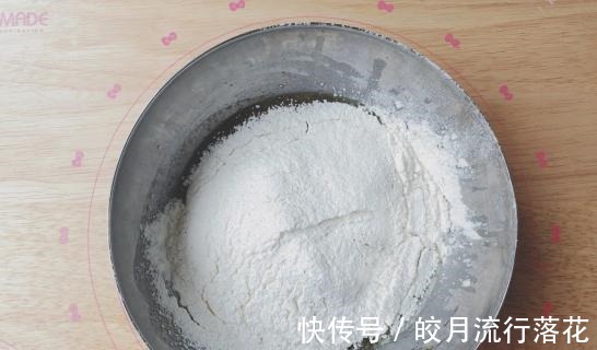 核桃酥|咬一口酥掉渣的核桃桃酥,做法简单,新手也能做!