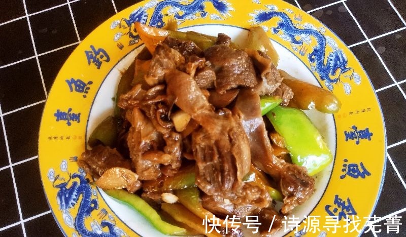 三伏天，喝酒配什么菜好这10道下酒菜有荤有素，啤酒白酒都配！