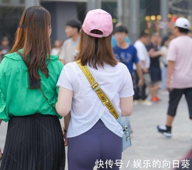 衣服 经典搭配不易出错,简单穿搭,彰显大气感