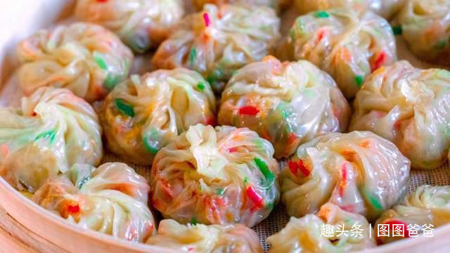 早餐别吃包子馒头了，1块钱饺子皮，5种巧用，美味解馋，孩子最爱