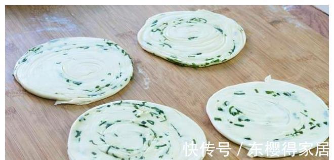 青萝卜|懒得做早餐？1张饺子皮吃出3道花样，比饺子好吃，比馒头简单