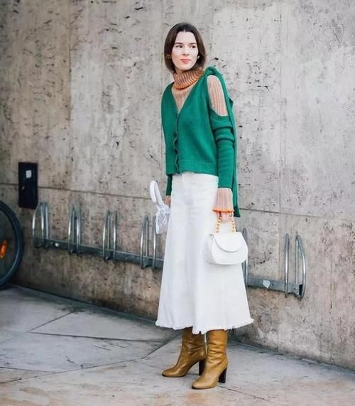 扔掉你的卫衣吧，太土了！现在流行穿“香菜衣”，时髦舒适还高级