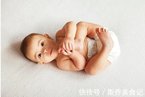 发育|宝宝睡觉若有4个动作,暗示大脑发育好,娃全有就偷偷乐吧