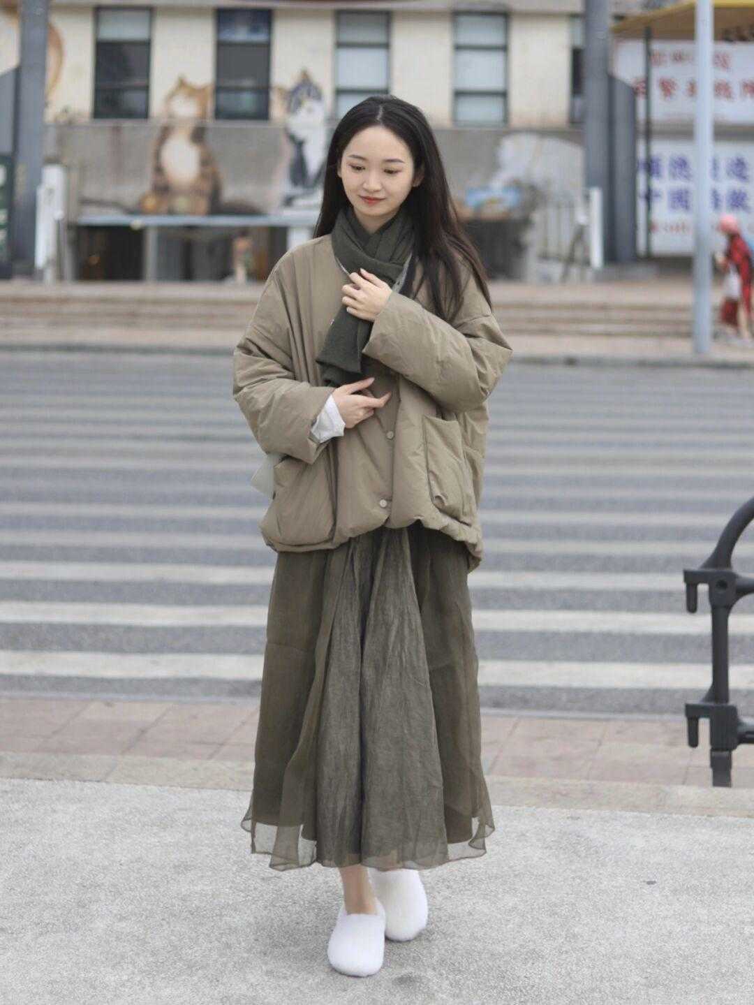 冬天|谁说冬天不适合穿纱裙的?跟着博主这样穿,真的好好看