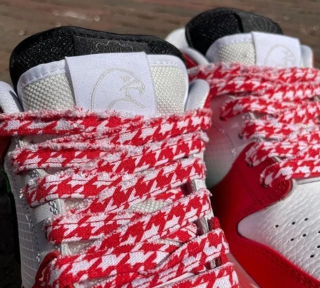 耐克 夸张!土豪的迪拜店为了发售一双耐克鞋款,专门开发了一个游戏!