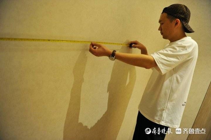 后男|85后男美甲师痴迷指尖16年，把绘画搬到了指甲上