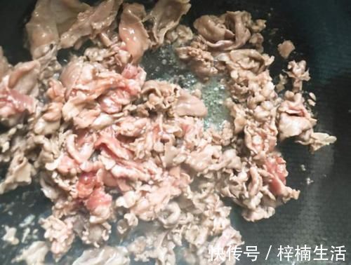 炒牛肉|炒牛肉,别放料酒腌制了,教你1招,牛肉鲜嫩滑,不老不柴不粘锅