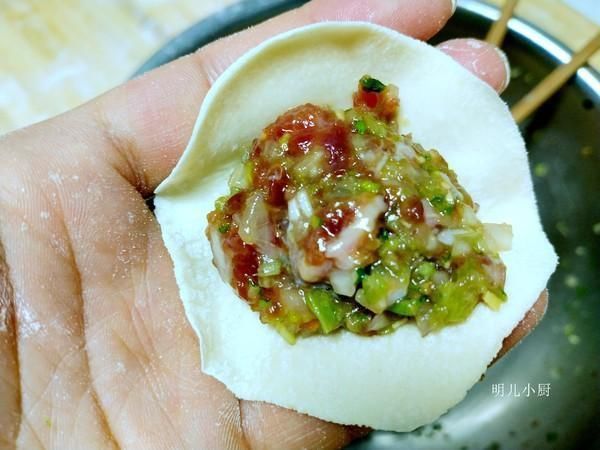 我家就馋这饺子，鲜香劲道汁水多，比韭菜猪肉解馋，一大盘不够吃