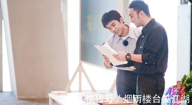 央视选秀《华彩少年》开始录制,易烊千玺现身,首轮考验是笔试