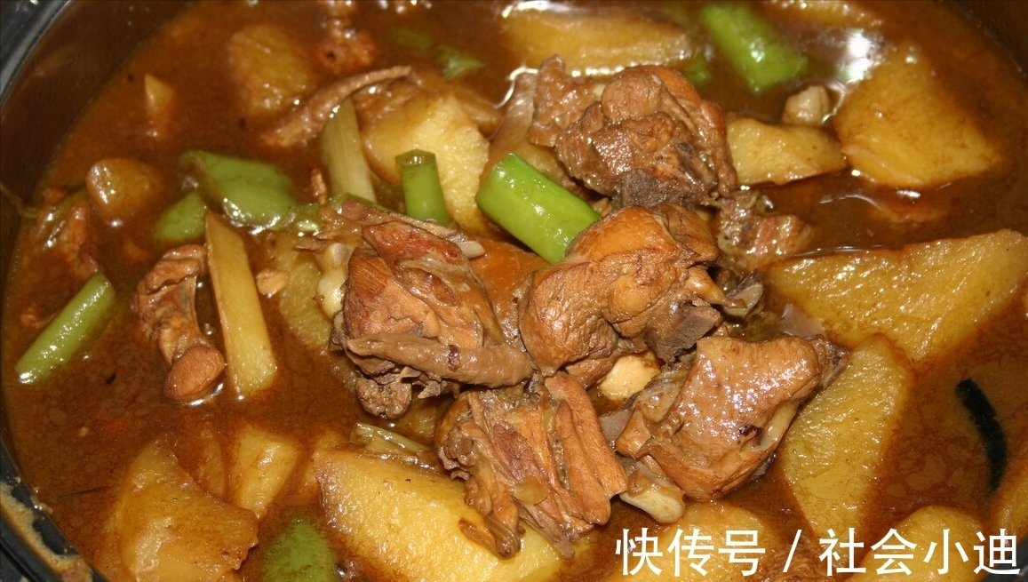 腥味|入秋后多吃鸡肉,炖鸡时,别再直接下锅炖,多做2步,鲜嫩没腥味