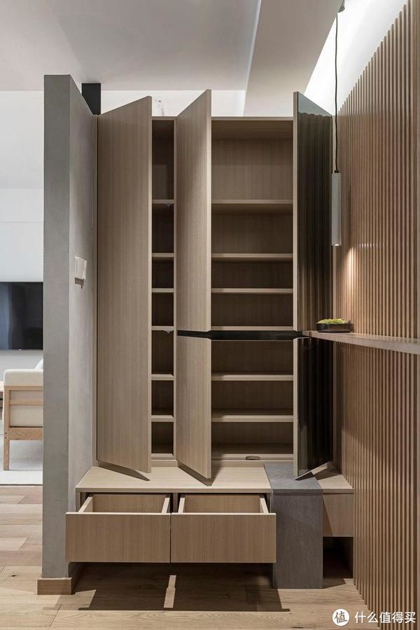 高级感|成都夫妻家的新房火了，坚持全屋“留白”，却有藏不住的高级感！