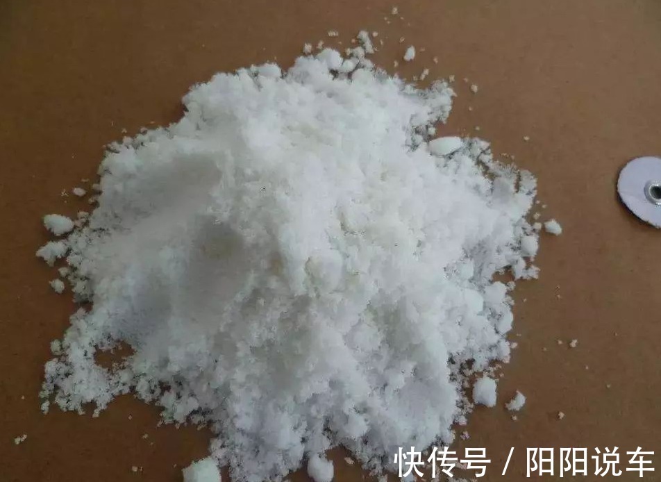 磷酸二氢钾|养花不用分开补水增肥,轮着用它们浇灌,植物好、土壤好!