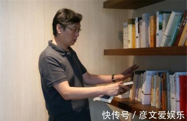 鲁迅@许子东鲁迅当年批判的“奴才”,而现在古装剧却在培养这个风气