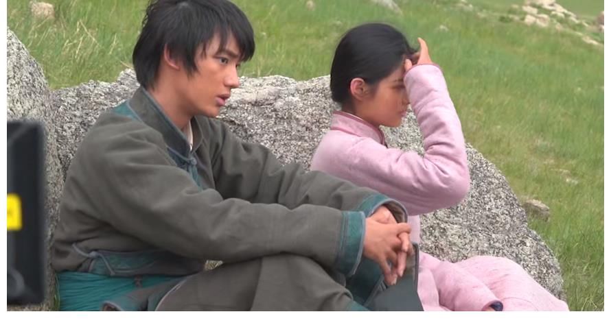 尔冬升拍摄片场VLOG，与丁程鑫畅谈未来，网友：均是人间清醒