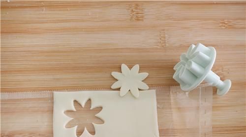 仙人球|开工便当就来吃仙人球蛋糕吧,这超级可爱的杯子蛋糕,萌翻天了