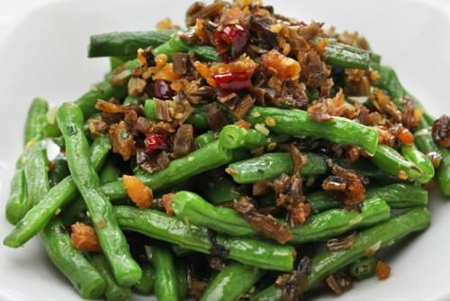 炒豆角|炒豆角，不要焯水或者过油，下锅前多做1步，豆角翠绿爽口不发黑
