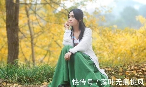 翠华@万千心事云头寄,一枚落叶可知秋;伤感秋词七首,清寒霜色伴梦柔