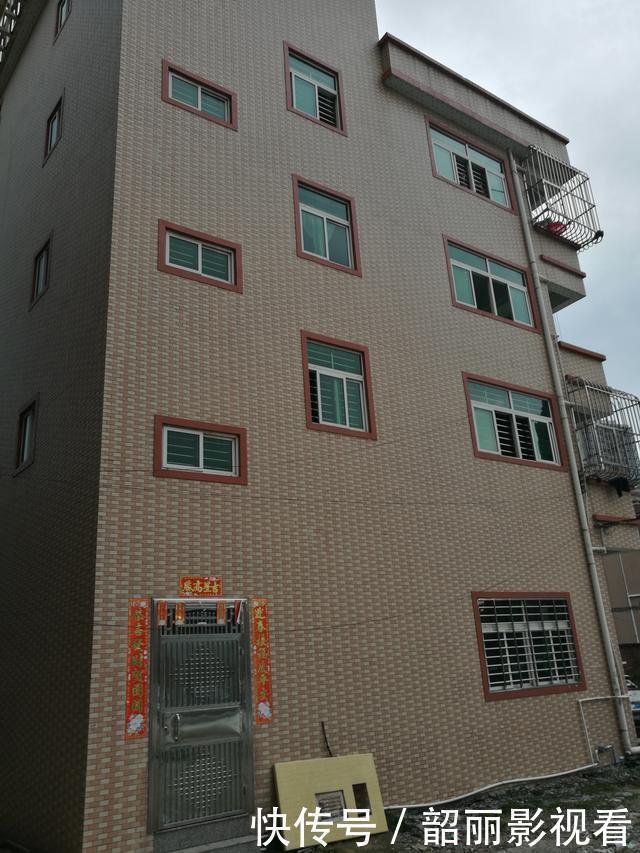合资|为了早日有房娶媳妇,兄弟三人合资建房子,这样的房子你们肯嫁吗